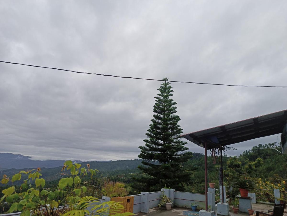 The Real Place Almora Luaran gambar