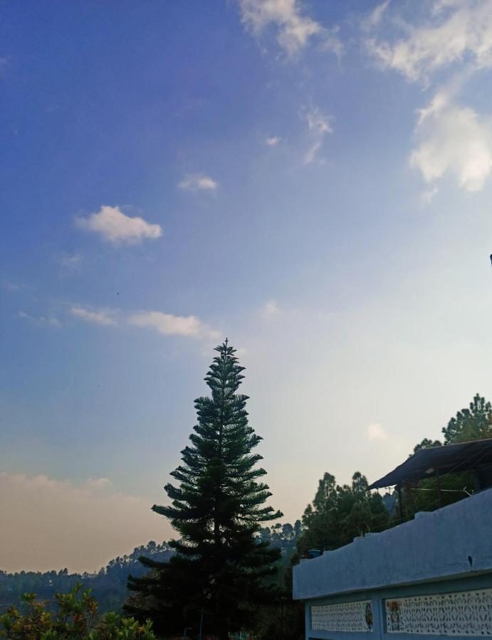 The Real Place Almora Luaran gambar